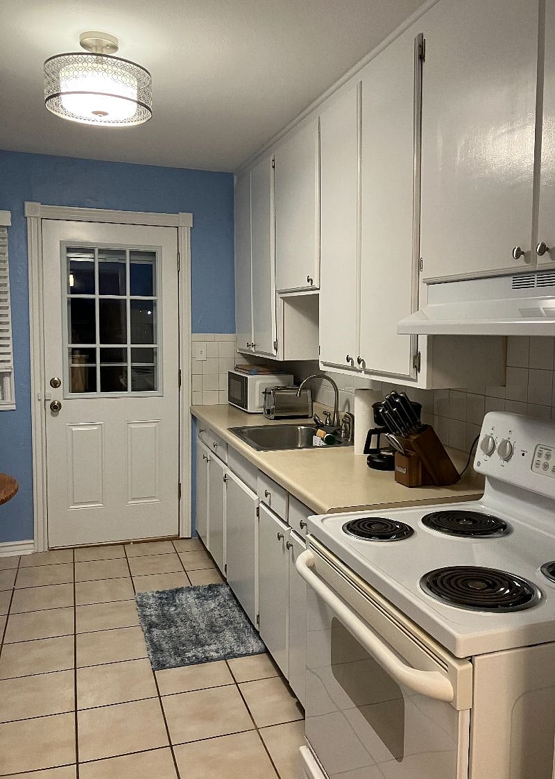 Furnished Finder property 561664_1 photo 9