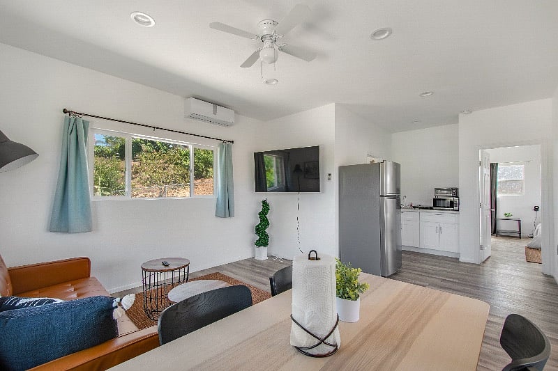 Furnished Finder property 561699_2 photo 17