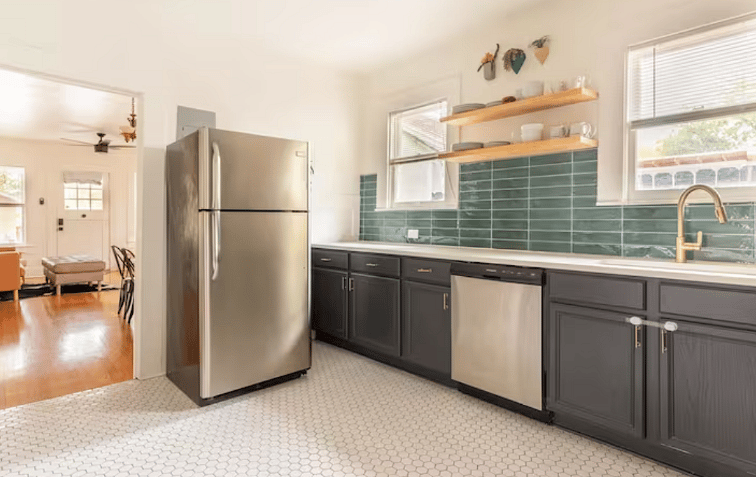 Furnished Finder property 561732_1 photo 16