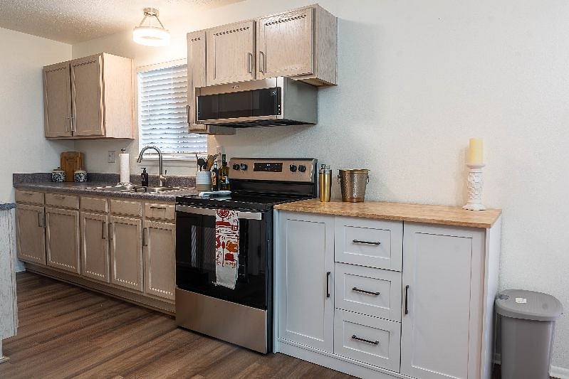 Furnished Finder property 561811_1 photo 4