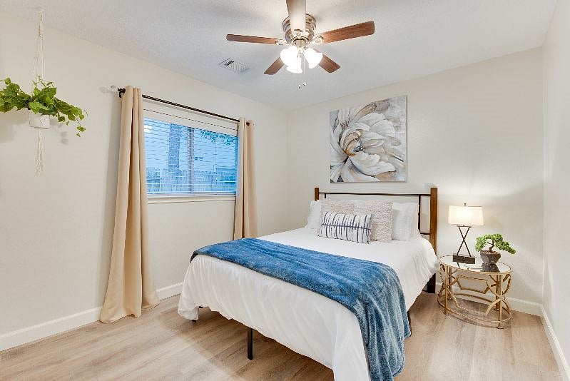 Serenity meets plush. Come relax in the Queen guest bedroom. Black-out shades and very comfortable bedding will have you sleeping in. Pack-n-play and children's books in the closet for the littles.
