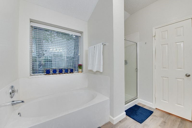 Furnished Finder property 561828_1 photo 18