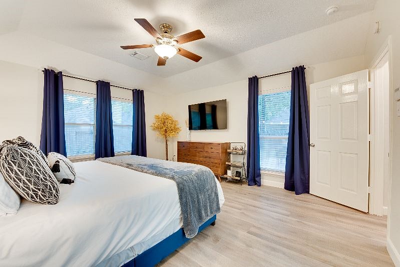 Furnished Finder property 561828_1 photo 13