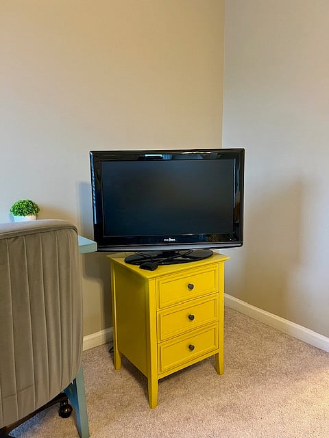 TV with Roku