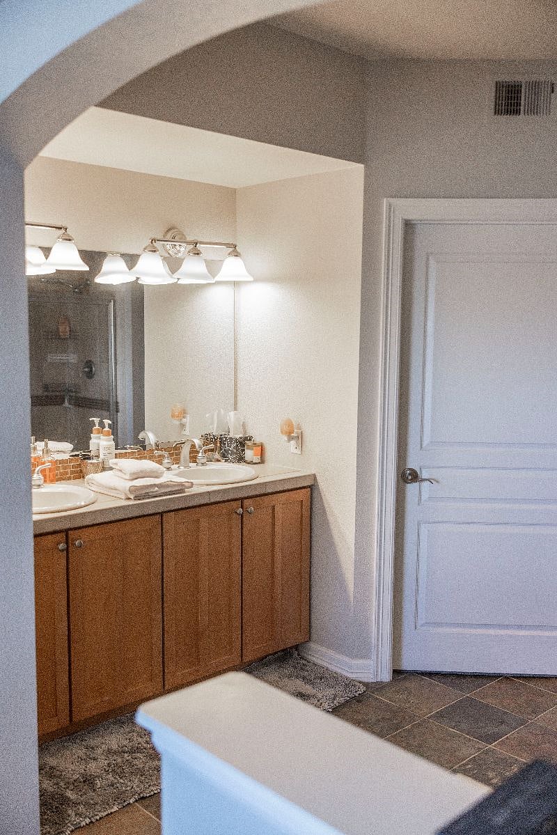 Furnished Finder property 561911_1 photo 16