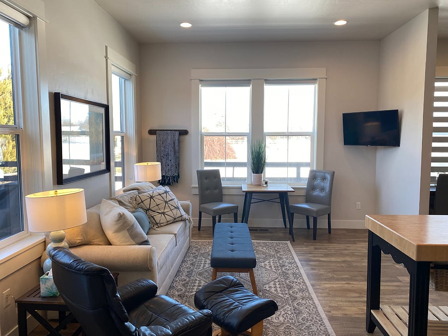Furnished Finder property 562093_2 photo 9