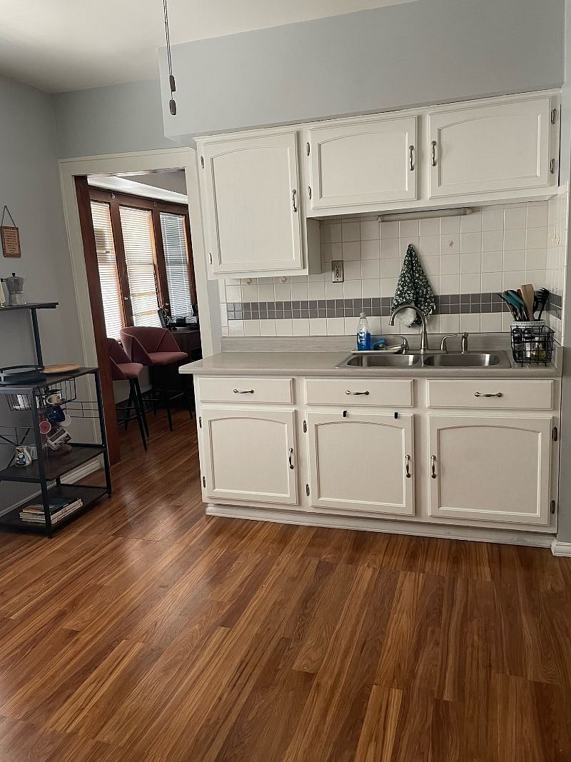 Furnished Finder property 562105_1 photo 12