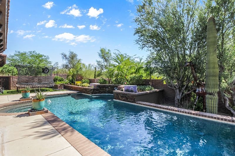 Furnished Finder property 562136_1 photo 12