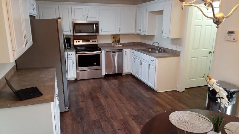 Furnished Finder property 562188_1 photo 13