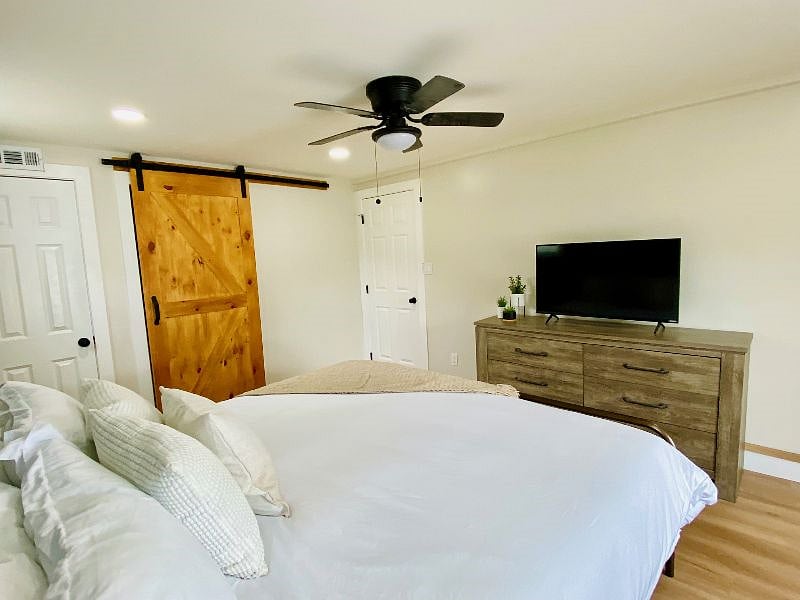 Furnished Finder property 562209_2 photo 8