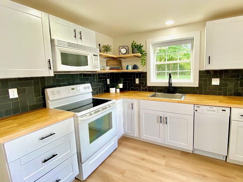 Kitchen includes dishwasher and all your essential needs (keurig coffee maker, cooking utensils, etc.)