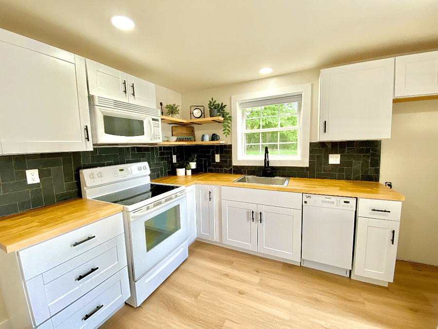 Furnished Finder property 562209_3 photo 12