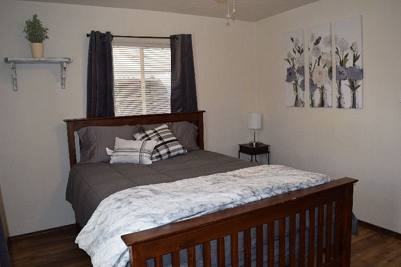 First Bdrm W/ half bathk. W/ Queen Bed

