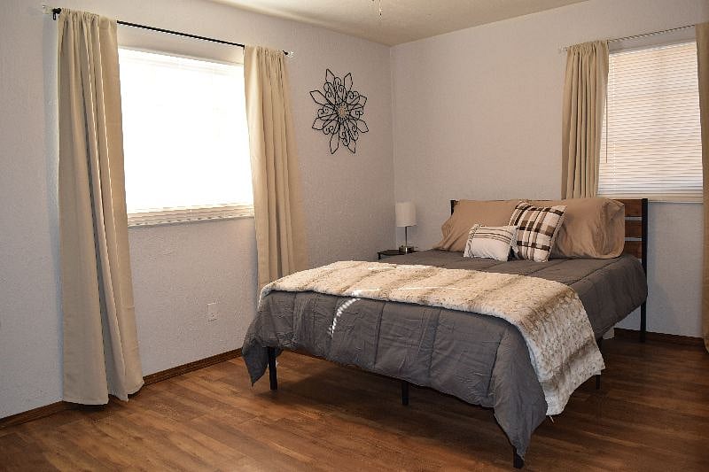 Main Bdrm W/ Desk for work station.
