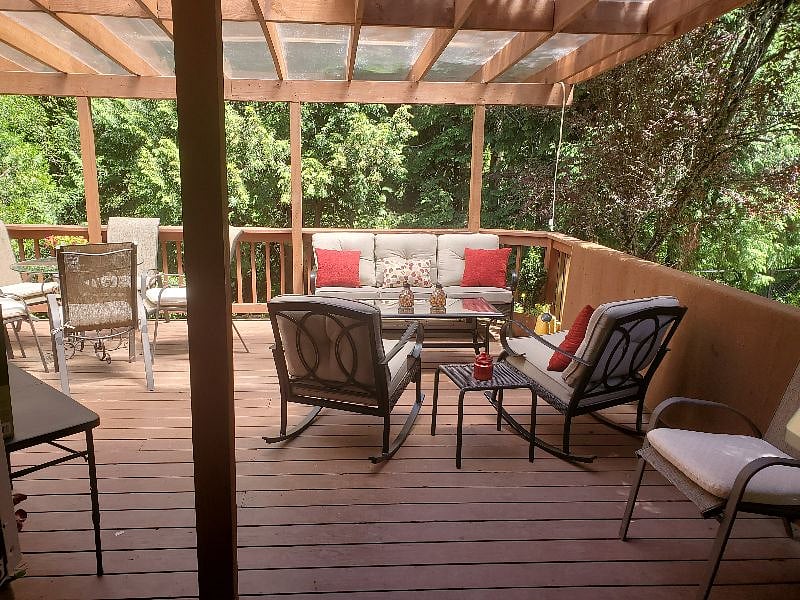 Large, Covered, Redwood Deck off of family room
