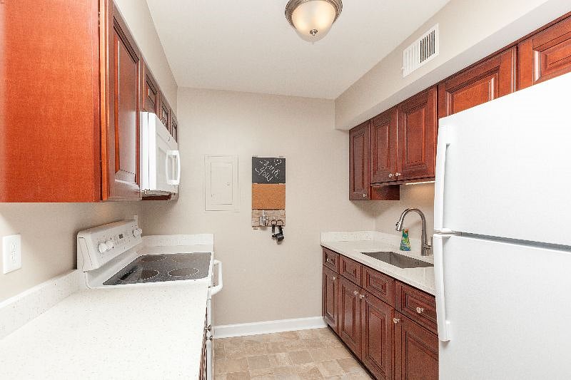 Furnished Finder property 562329_1 photo 4