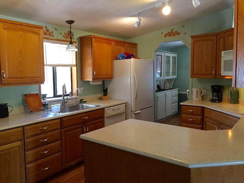 Furnished Finder property 562350_1 photo 8
