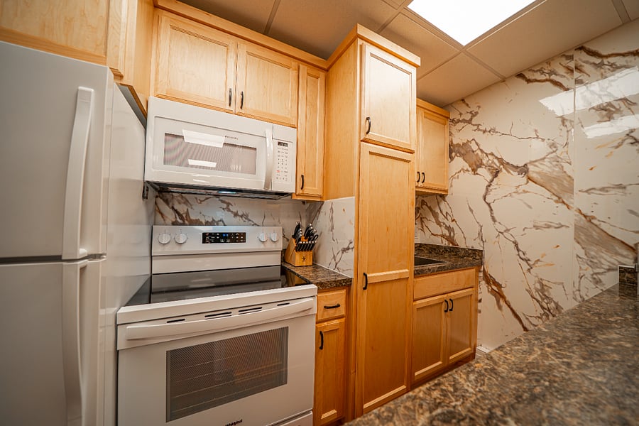 Furnished Finder property 562389_3 photo 17