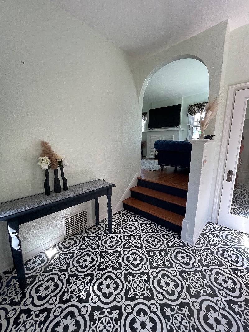 Furnished Finder property 562460_1 photo 3