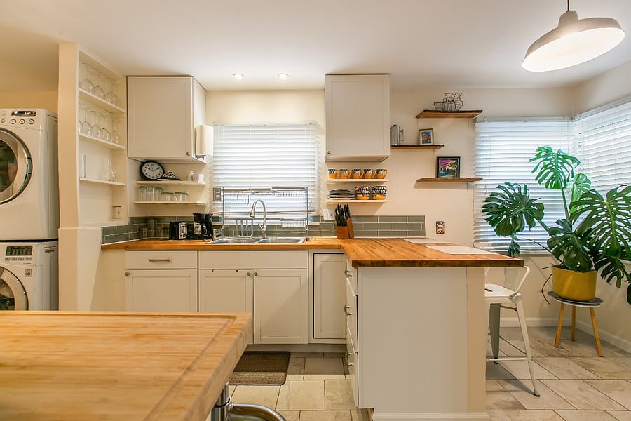 Fully equipped kitchen