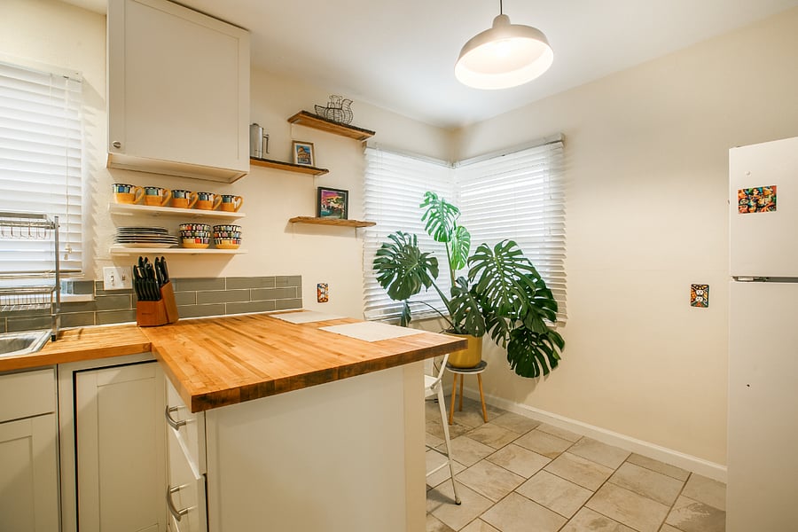 Fully equipped kitchen