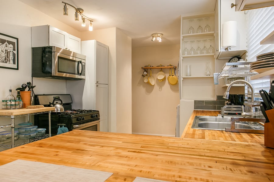 Fully equipped kitchen