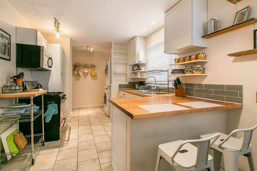 Fully equipped kitchen