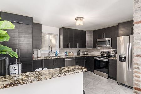Furnished Finder property 562515_1 photo 9