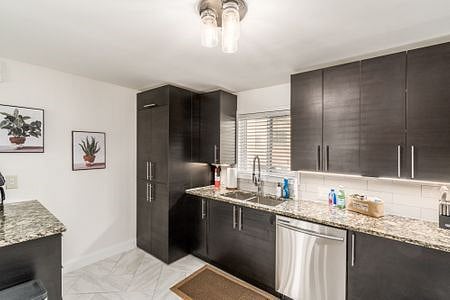 Furnished Finder property 562515_1 photo 11