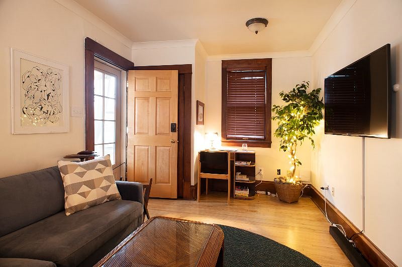Furnished Finder property 562624_1 photo 3