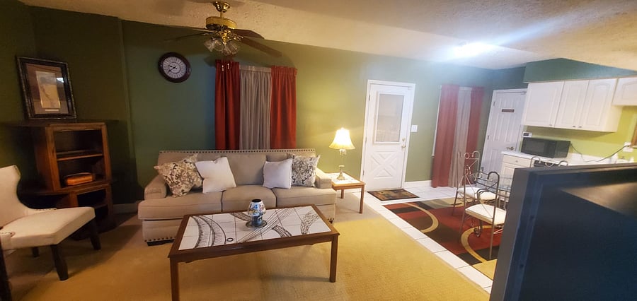 Furnished Finder property 562679_1 photo 3
