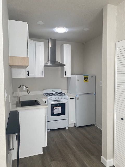 Brand new kitchen and new appliances