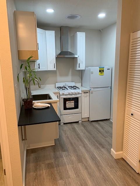 Furnished Finder property 562717_1 photo 12