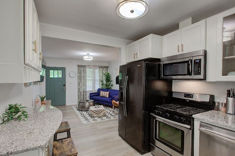 Furnished Finder property 562845_1 photo 3