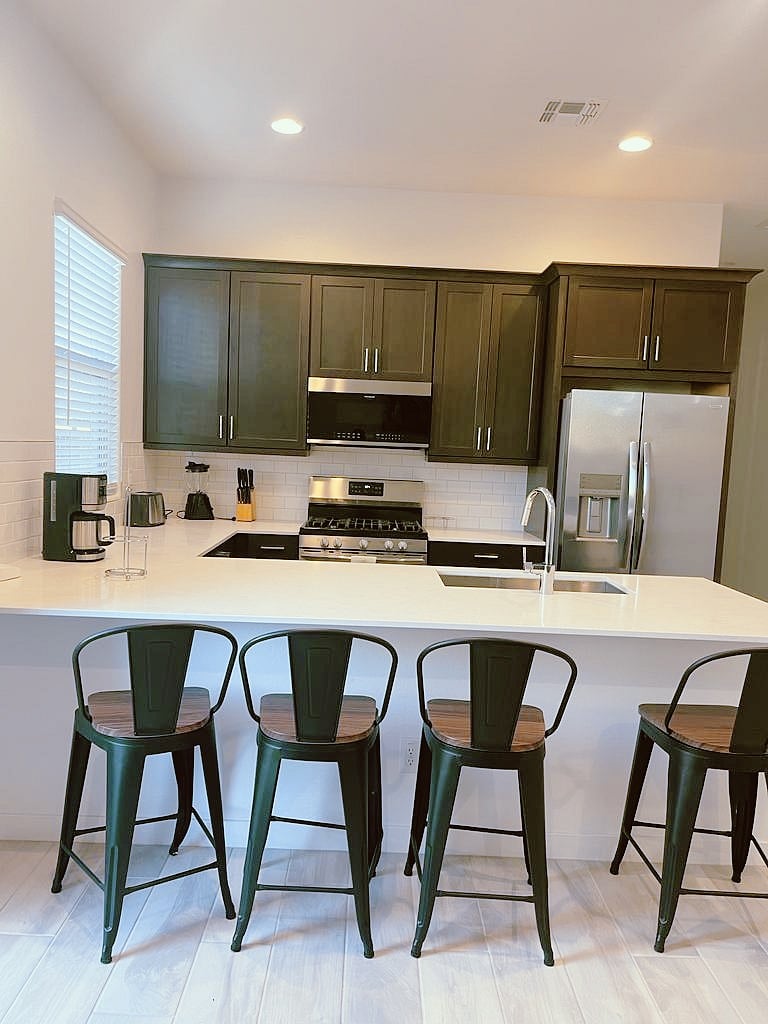 Furnished Finder property 562876_2 photo 5
