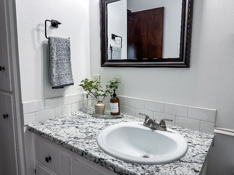 Full Bathroom featuring Plush Towels & Essentials