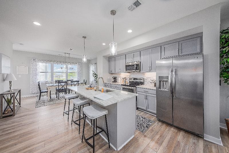 Furnished Finder property 562942_1 photo 3