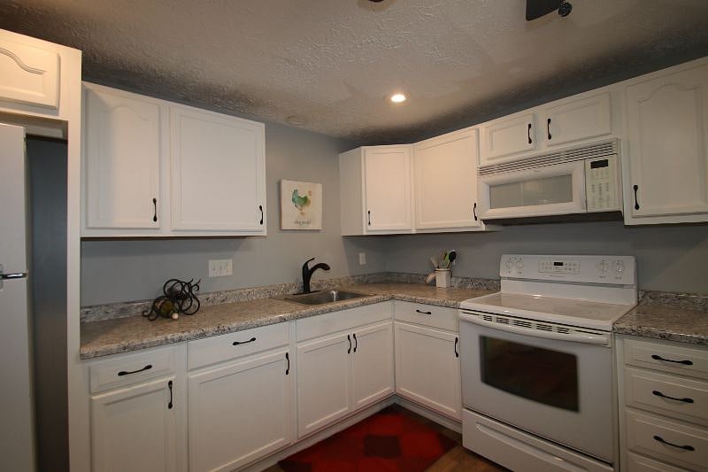 Furnished Finder property 562944_1 photo 3