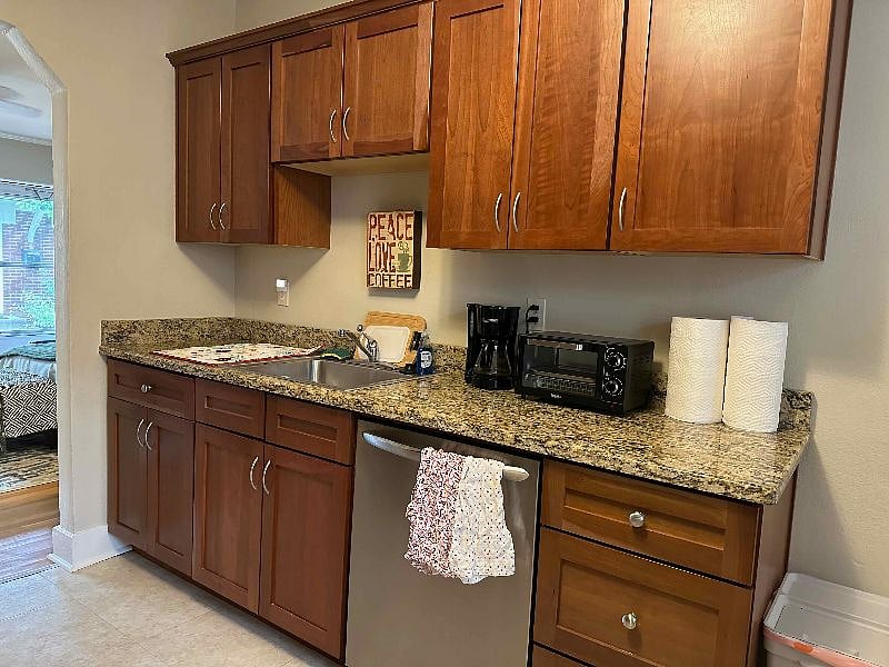 Furnished Finder property 563052_1 photo 9