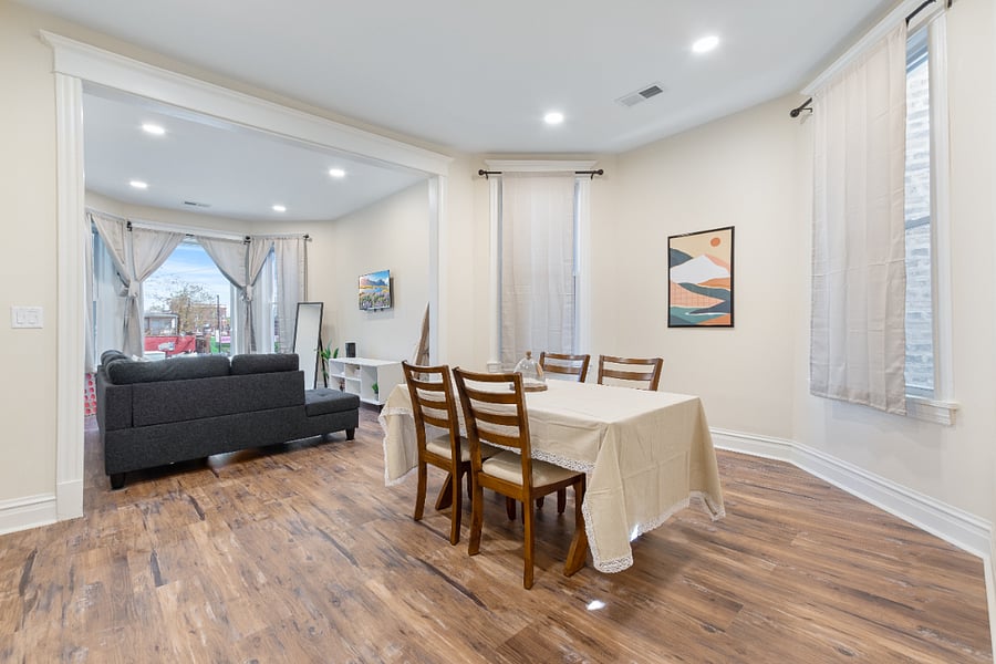Furnished Finder property 563055_1 photo 3