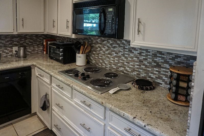 Furnished Finder property 563092_1 photo 8