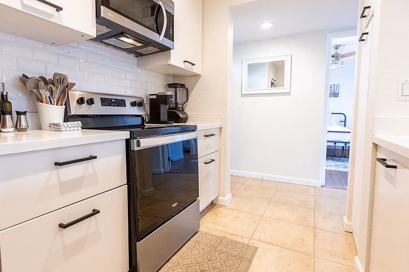 Furnished Finder property 563148_1 photo 16