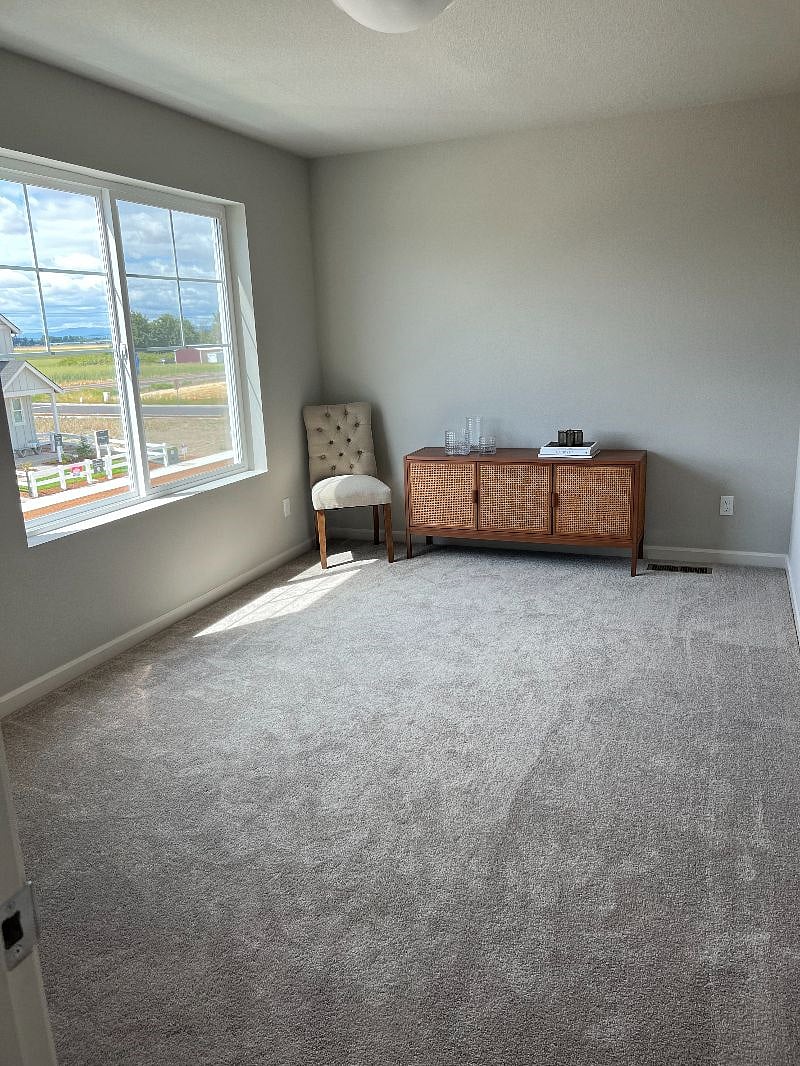 Furnished Finder property 563161_1 photo 3
