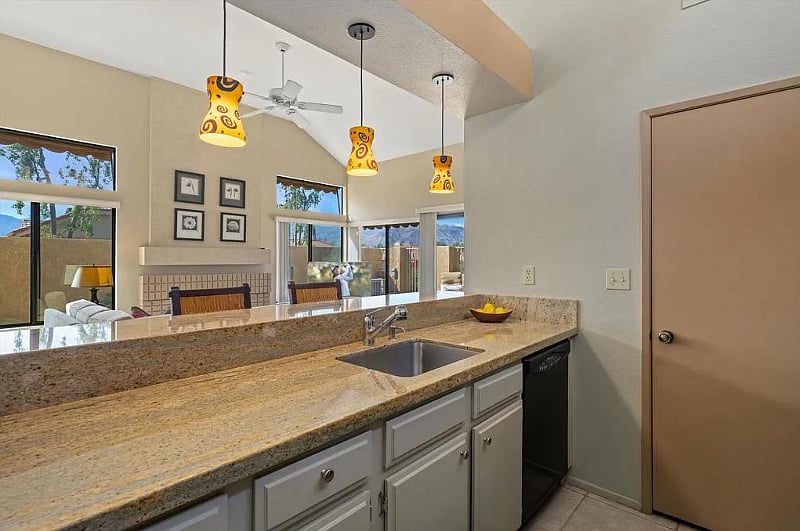 Furnished Finder property 563223_1 photo 5