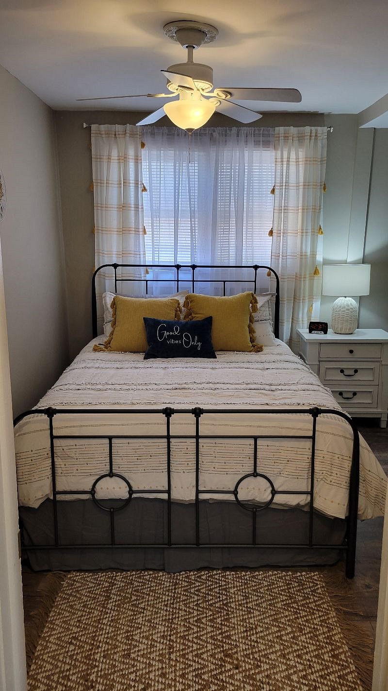 Queen Bed