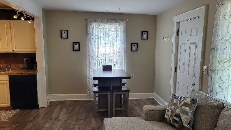 Furnished Finder property 563240_1 photo 3