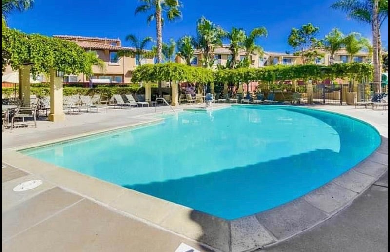 Furnished Finder property 563250_1 photo 12