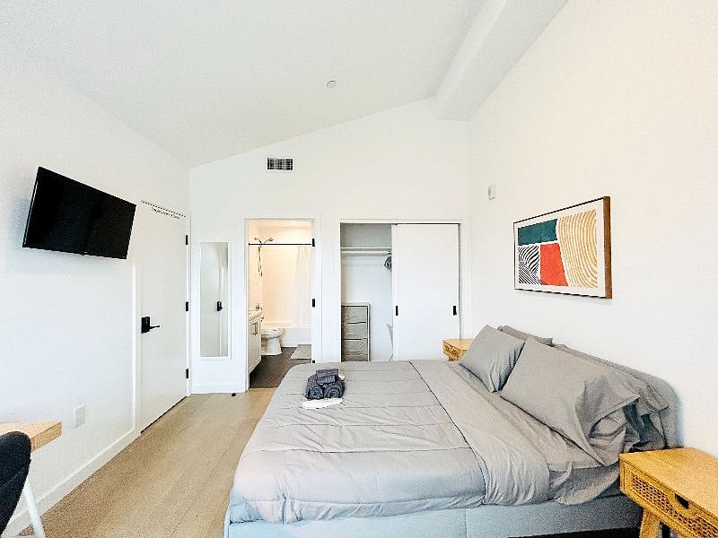 Furnished Finder property 563310_1 photo 3