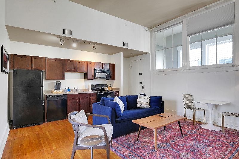 Furnished Finder property 563322_1 photo 3