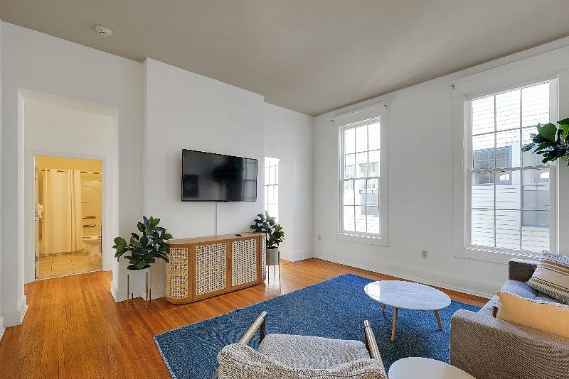 Furnished Finder property 563322_2 photo 1